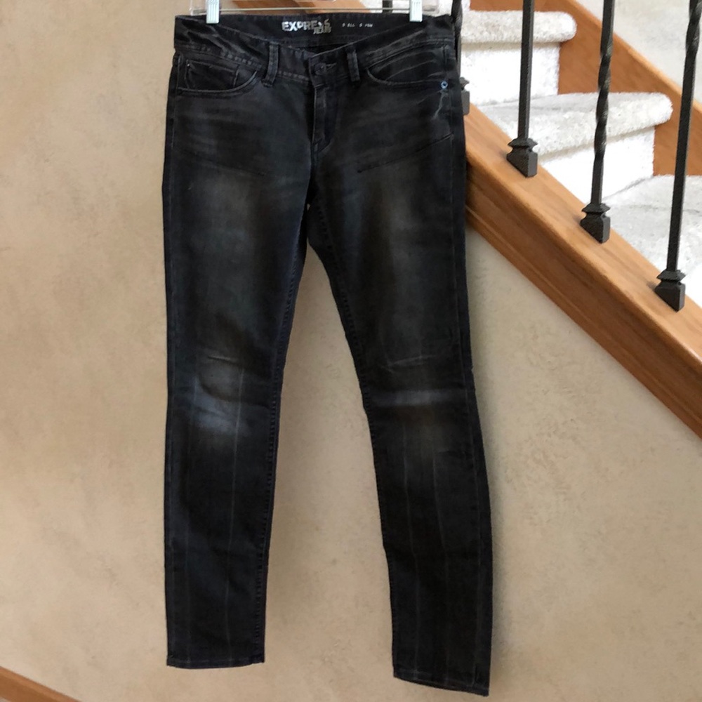 Express Jeans - Picture 2 of 3